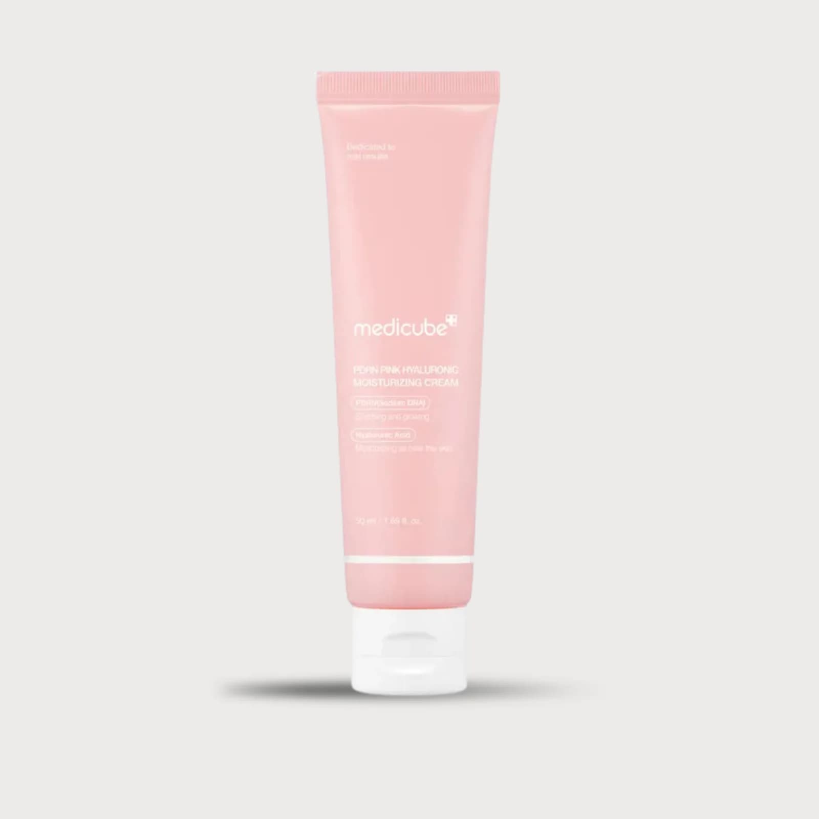 Crema avanzada que hidrata profundamente, mejora la elasticidad y luminosidad de la piel y fortalece la barrera cutánea.