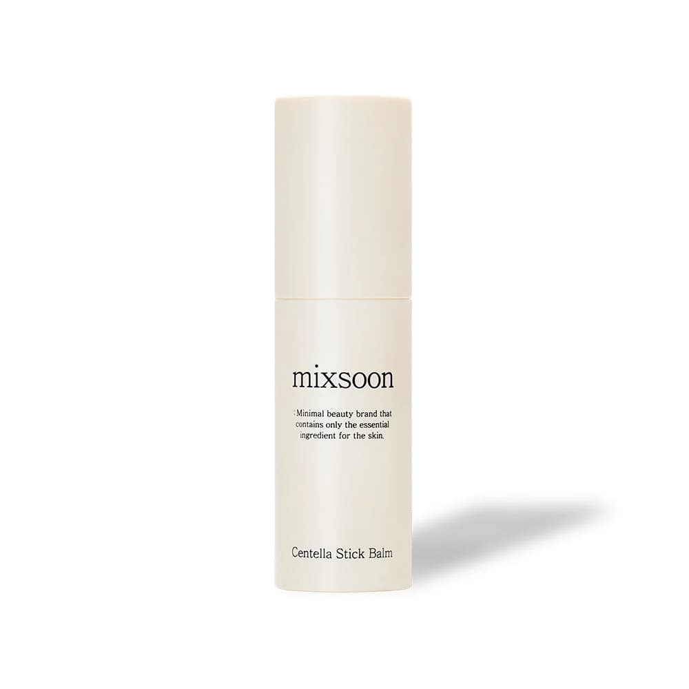 Centella Stick Balm — Bálsamo hidratante en barra con centella asiática que calma la piel y fortalece la barrera cutánea. Práctico para reaplicar incluso sobre maquillaje.
